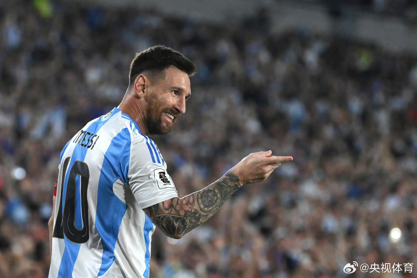 阿根廷球星梅西再度受伤，将缺席大赛的简单介绍