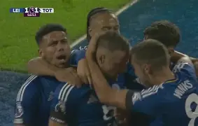 曼联逆转战平莱斯特城，保持英超前四位置