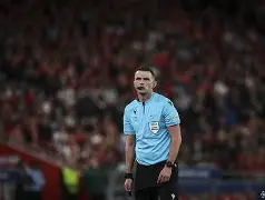 曼联逆转战平莱斯特城，保持英超前四位置