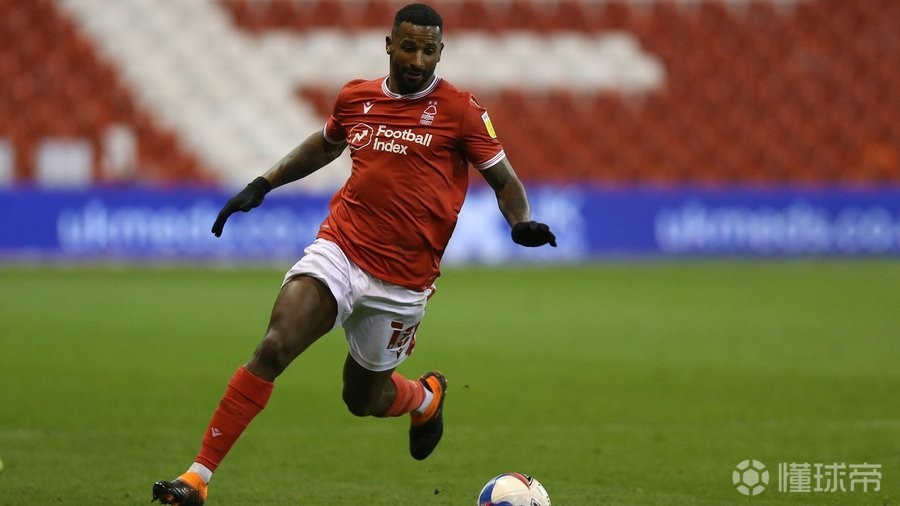 华沙炮轰，诺丁汉森林队惨遭大败的简单介绍