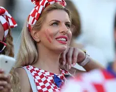 欧洲各国足球赛事精彩纷呈，球迷热情高涨的简单介绍